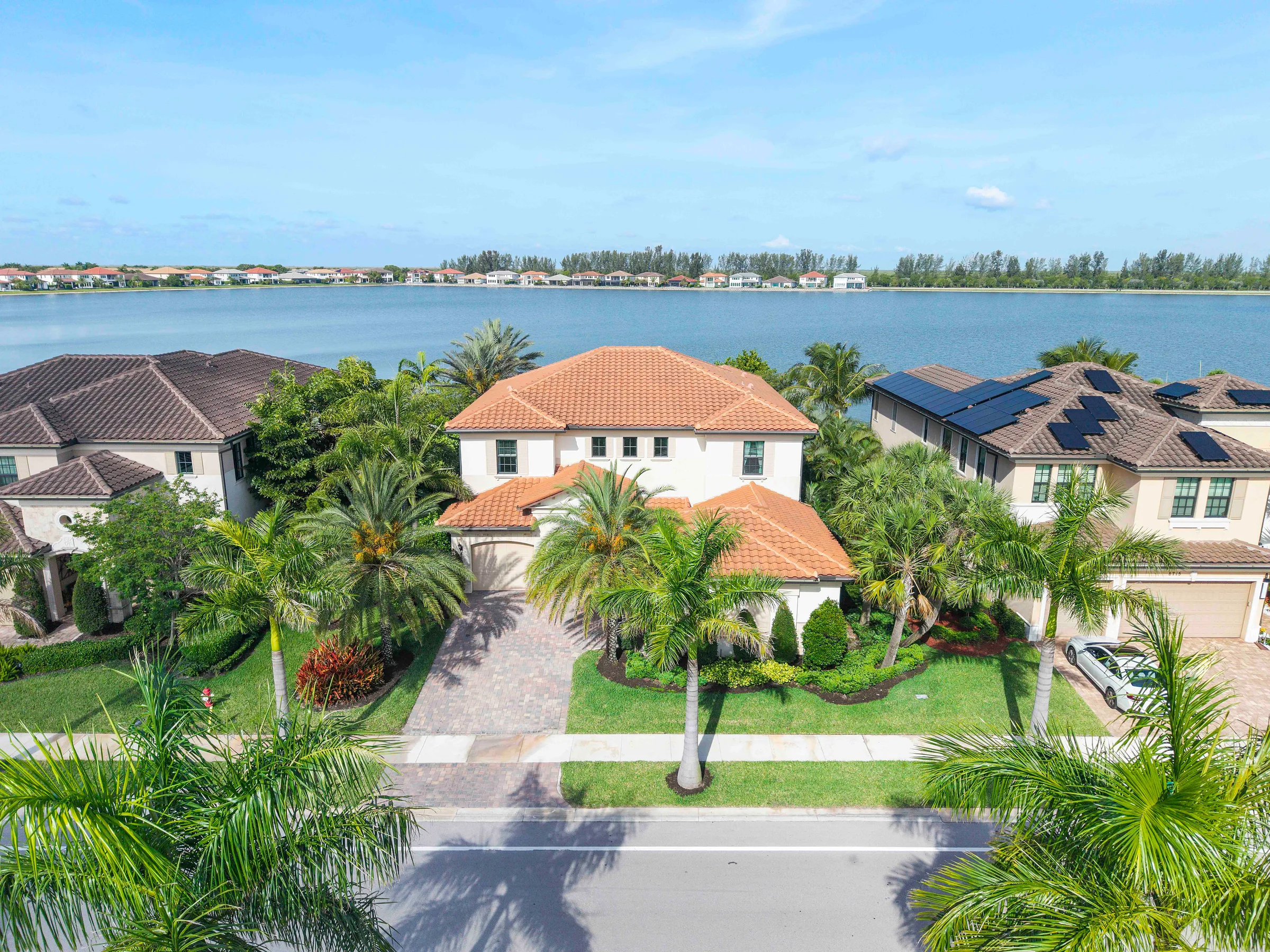 Empty home — 8685 Parkland Bay Dr